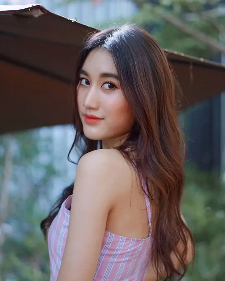 เบสท์ รักษ์วนีย์