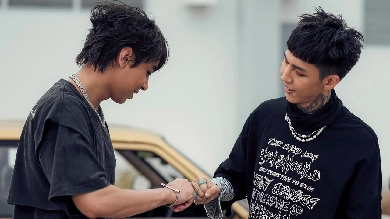 “ทรงอย่างแบด” ว้าก ดุดันแต่โดนใจ ยกให้เป็นเพลงฮิตวัยรุ่นฟันน้ำนมแห่งปี