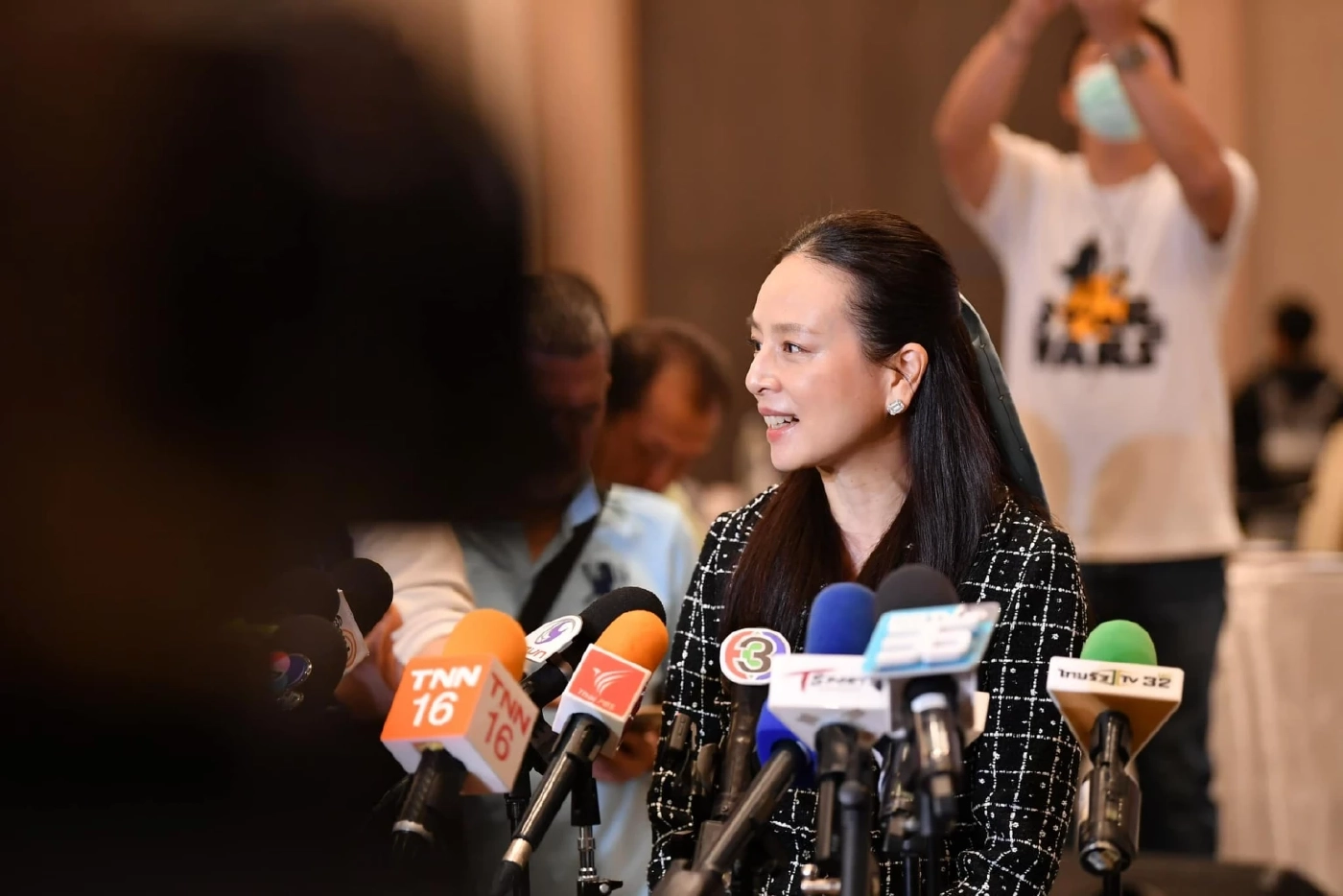 &quot;มาดามแป้ง&quot; นวลพรรณ ล่ำซำ