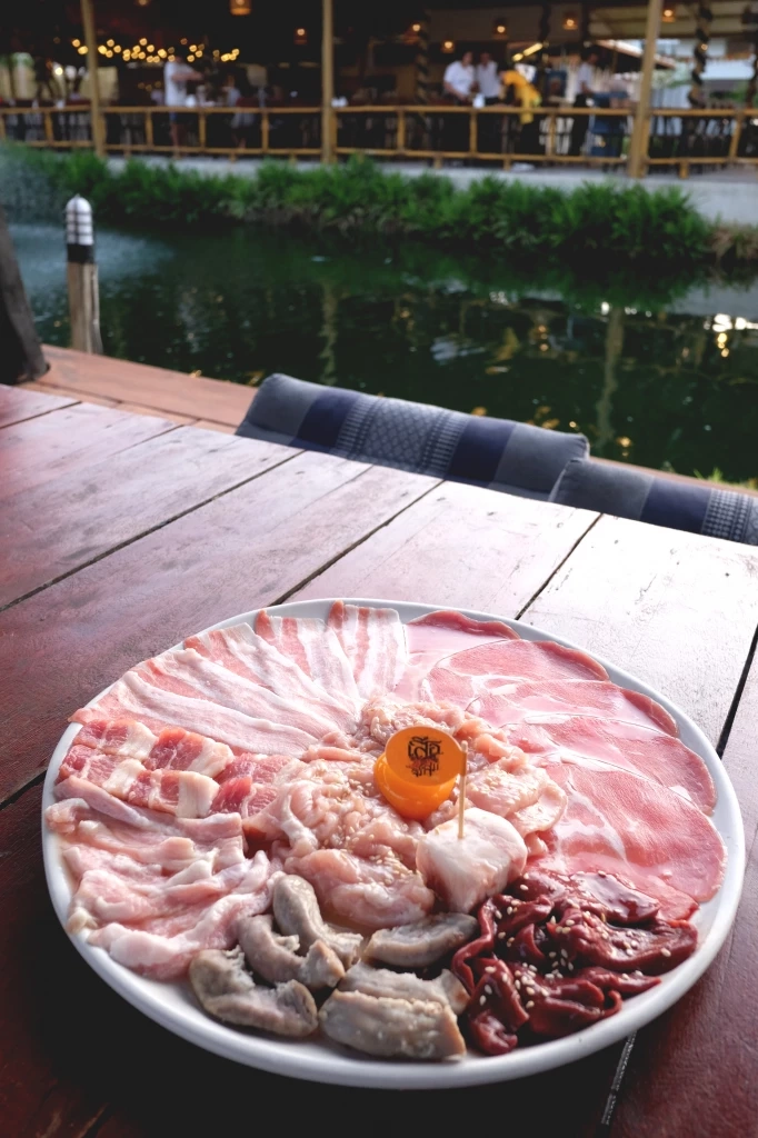 ชุดหมูกระทะล้วน