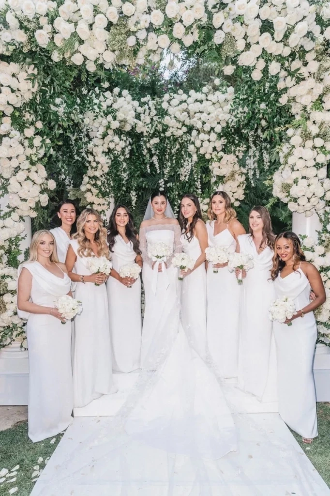 สื่อผู้ดีอังกฤษ ประมวลภาพงานแต่งเวิลด์คลาสกว่า 300 ล้านของ ปู ไปรยา