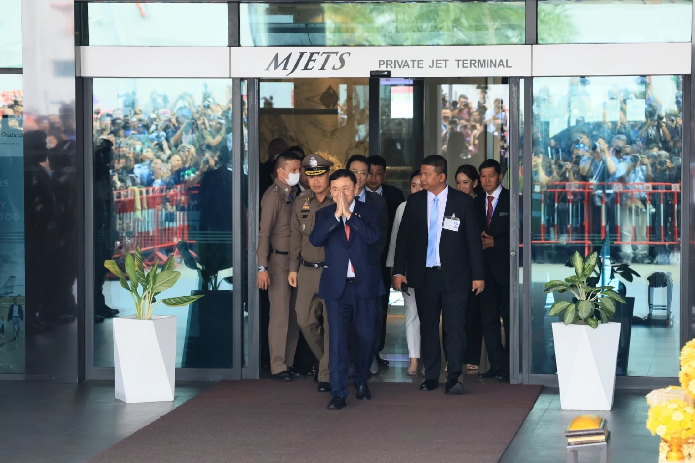 "ทนายวิญญัติ" ขู่ฟ้องคนเรียกร้องเปิดข้อมูล"ทักษิณ" ใส่ร้ายไม่ได้ป่วยจริง