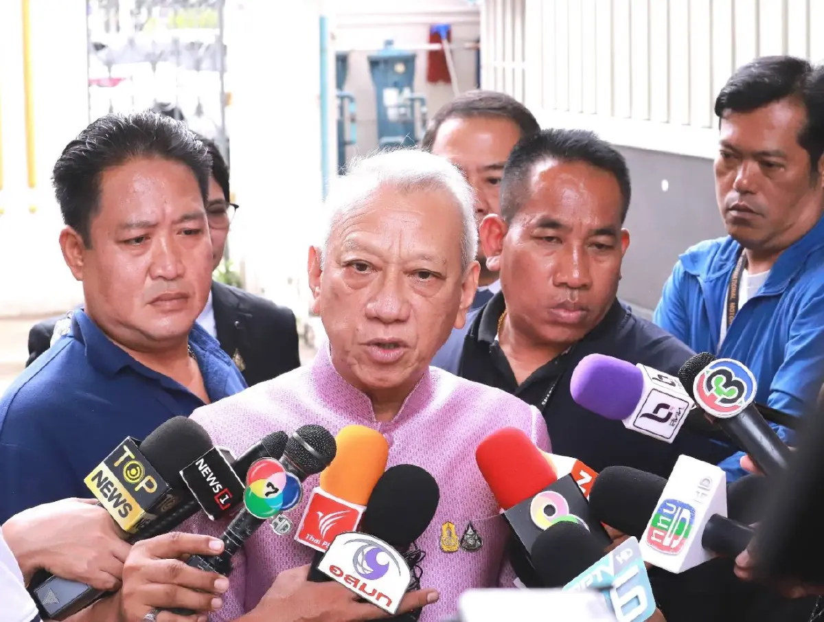 พิพัฒน์ รัชกิจประการ