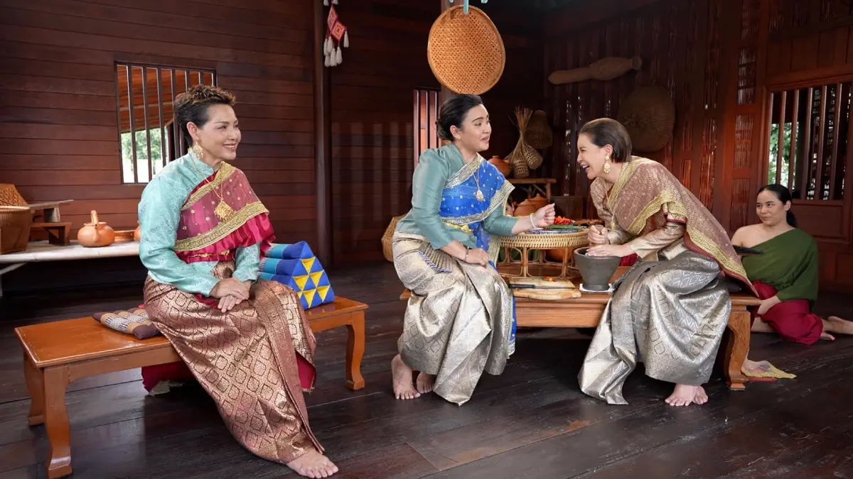 "เชฟป้อม" เปิดครัวชวนสองสาวสายบุญ ทำเมนูฮิตข้ามยุคปลุกกระแส Soft Power 