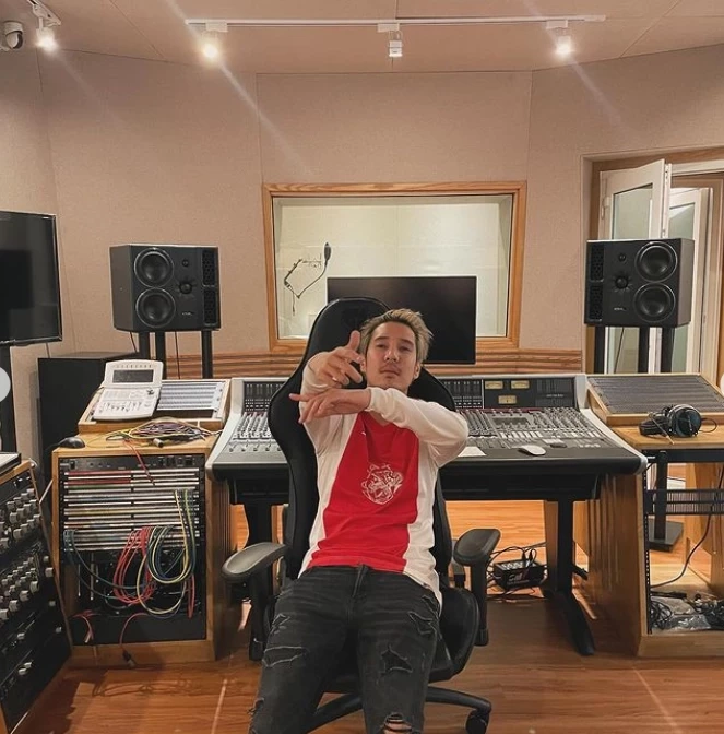 ปอนด์ P-HOT