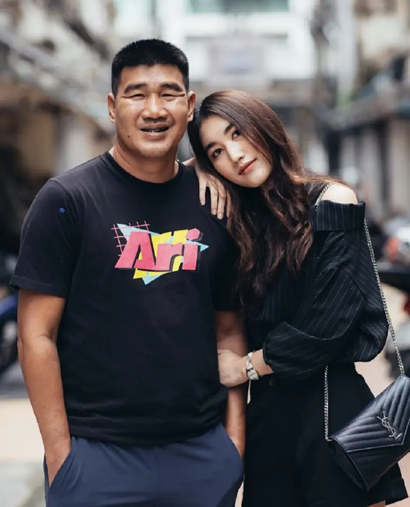 เพราะเหตุผลนี้ "เบสท์ รักษ์วนีย์" ยอมใช้หนี้แทน "สมรักษ์" เดือนละเป็นล้าน