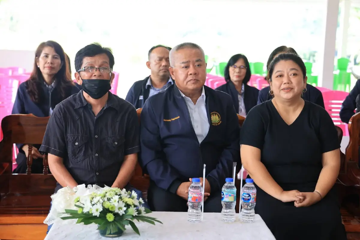 “พิพัฒน์” รมว.แรงงาน มอบ “บุญสงค์” เลขาธิการ สปส. เยียวยาเหยื่อทัวร์มรณะ