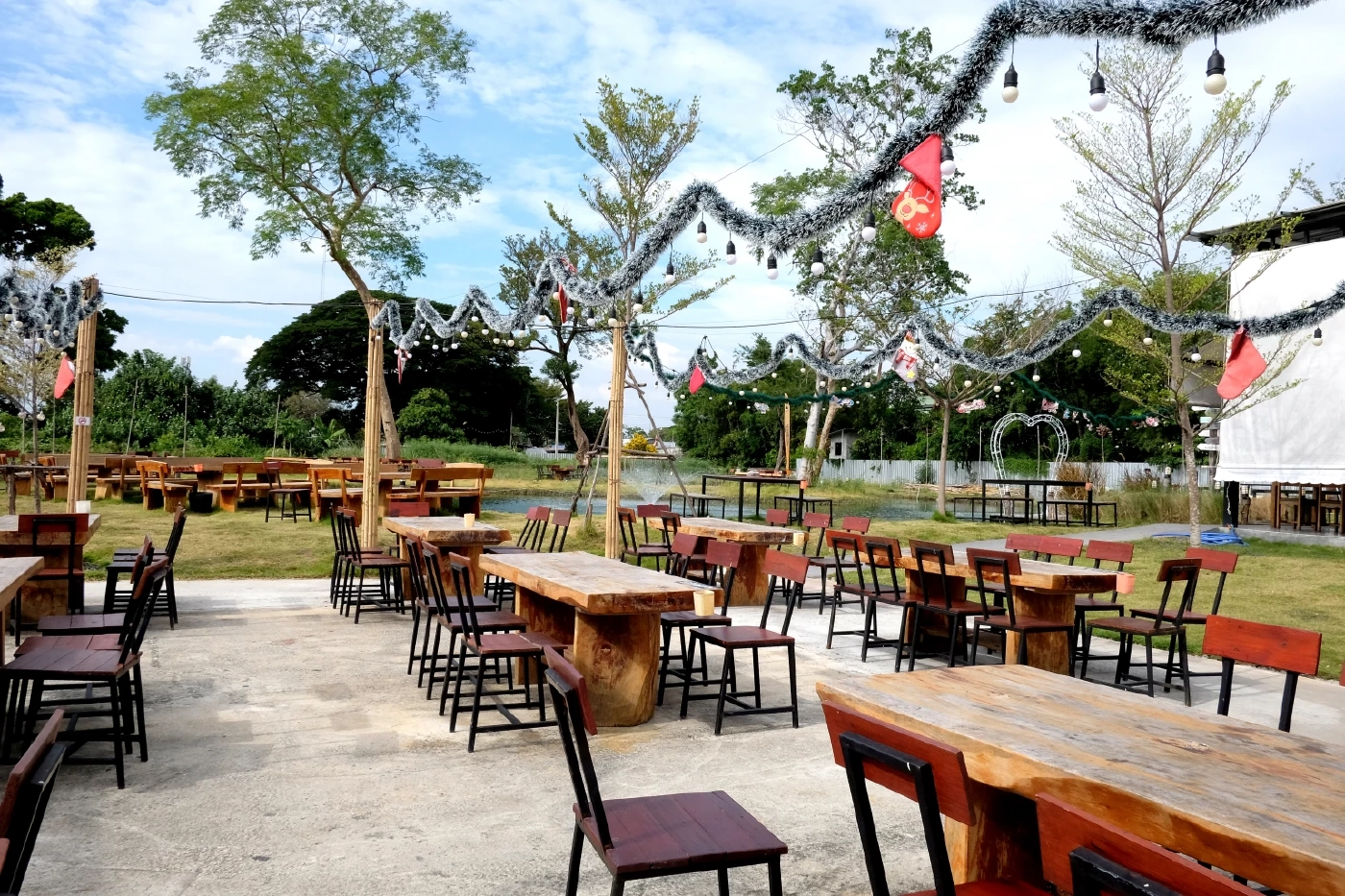 เสือจิ้มจุ่ม ร้านสวยบรรยากาศดี อาหารอร่อยระดับพรีเมียม