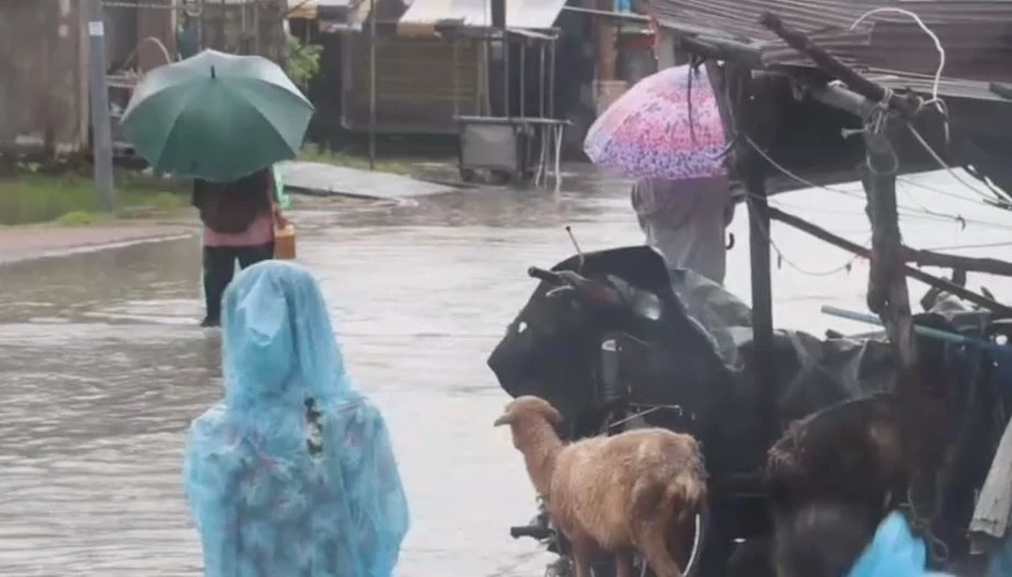 "นายกฯ" ห่วงน้ำท่วมภาคใต้ ส่ง รมช.มท. ลงพื้นที่ดูแล เร่งช่วยเหลือประชาชน