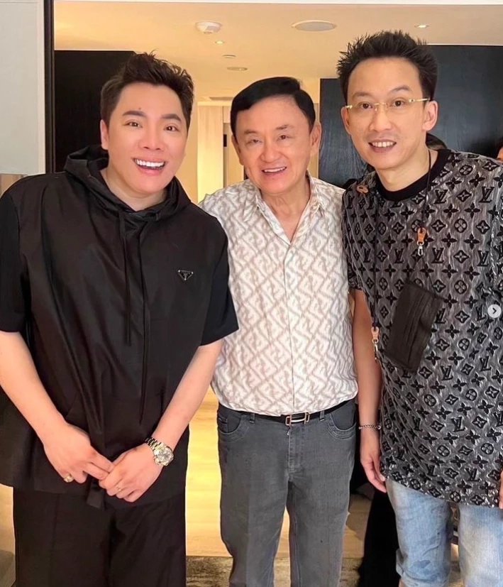 ย้อนอ่านโพสต์ที่สร้างความประทับใจในช่วงก่อนหน้านี้ของ มดดำ