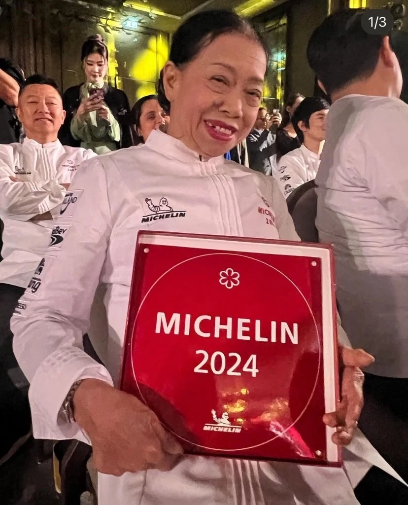 เปิดเมนูเด็ดที่ "ลิซ่า" ติดใจหลังเยือนร้าน เจ๊ไฝ ร่วมยินดีได้มิชลิน 7 ปีซ้อน
