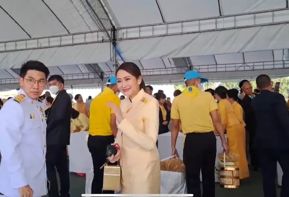 จะพูดพรุ่งนี้!  "อุ๊งอิ๊งค์" ขอตอบทีเดียว "อาการทักษิณ-งบซอฟต์พาวเวอร์"