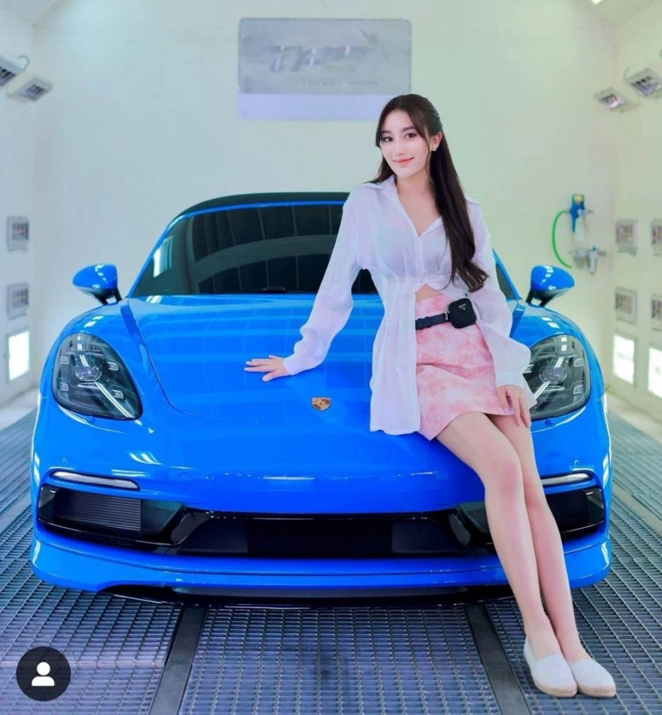 แฟน ๆ แห่ให้กำลังใจ เบสท์ รักษ์วนีย์ หลัง สมรักษ์ คำสิงห์ เจอคดีสาว 17