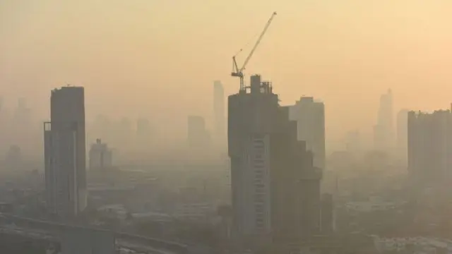 ชวนคนกรุงใส่หน้ากาก ฝุ่น "PM2.5" คลุม กทม. ระดับสีส้ม แทบทุกพื้นที่