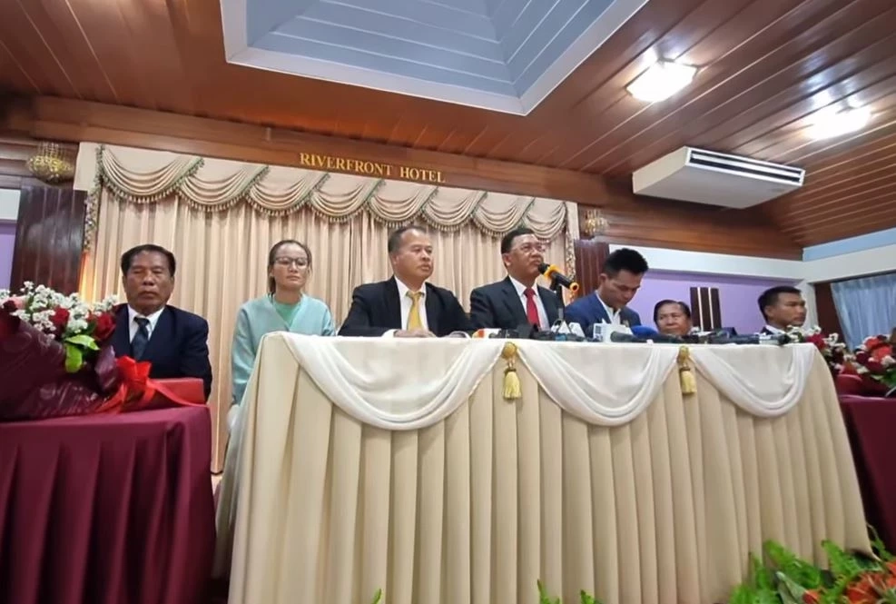 ศาลให้ประกัน "ลุงพล" เจ้าตัวสะอื้นไห้ ร่วมแถลงข่าวกับทีมทนาย