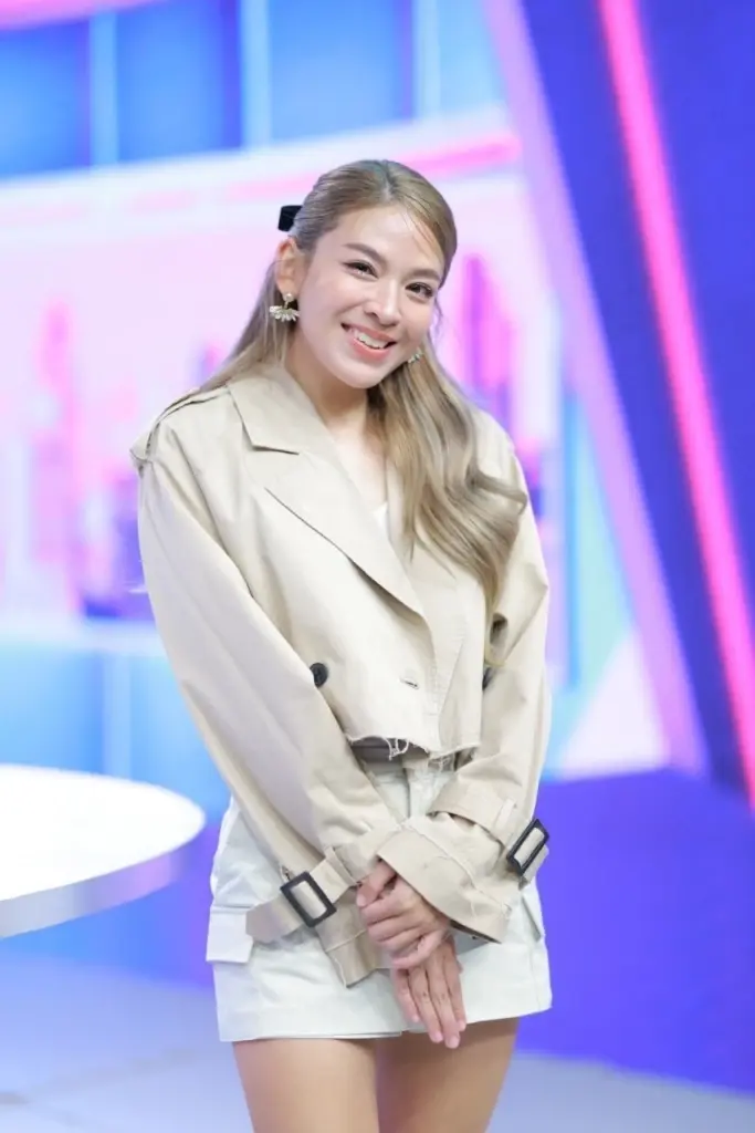 จบสวย! น้ำหวาน ซาซ่า เปิดใจเล่า กวาง เคลียร์ใจแม่กอดปรับทุกข์ที่เวียดนาม