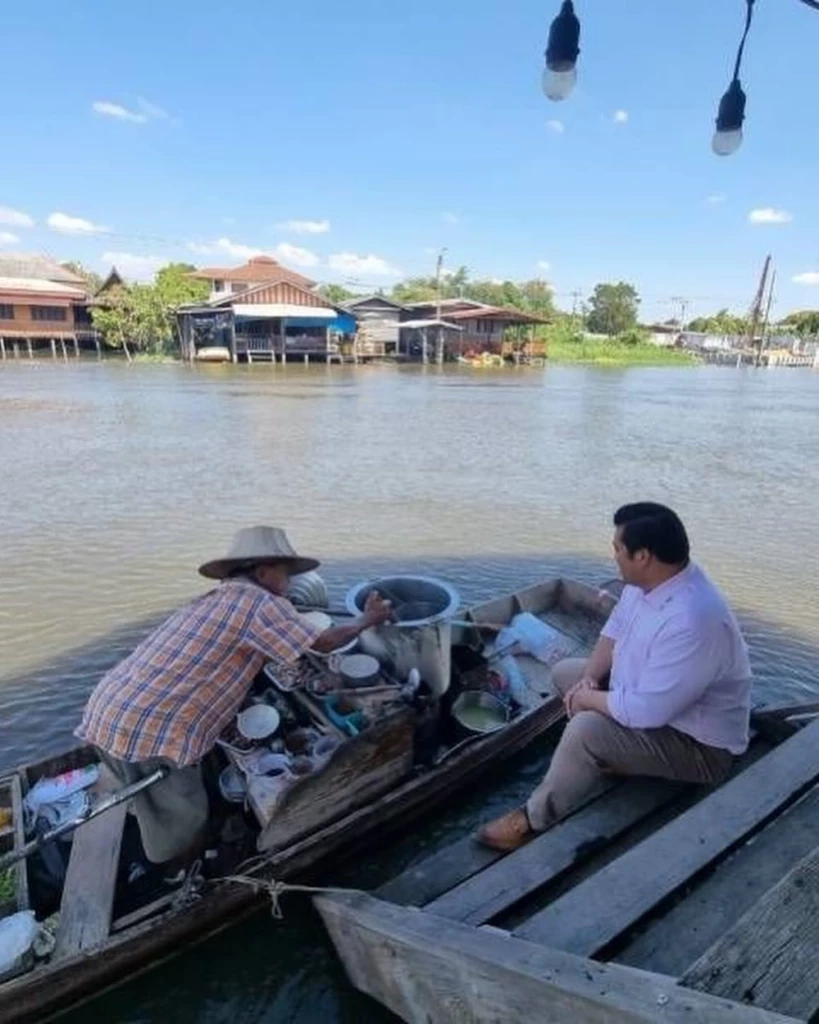 ภาพหาชมยาก กิจกรรมของ "ท่านอ้น" ในประเทศไทย