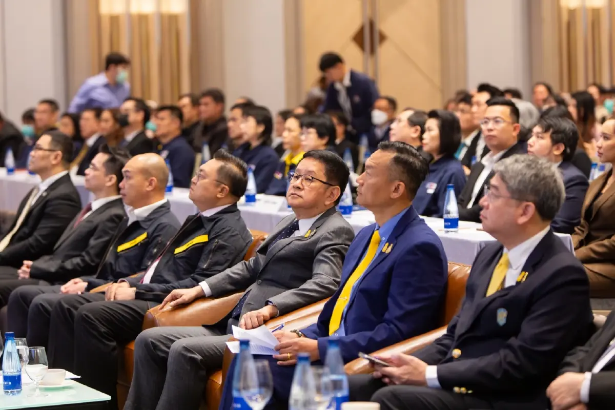 รถไฟฟ้าบีทีเอส รับมอบโล่ประกาศเกียรติคุณดีเด่น ในงาน “Prime Minister Awards