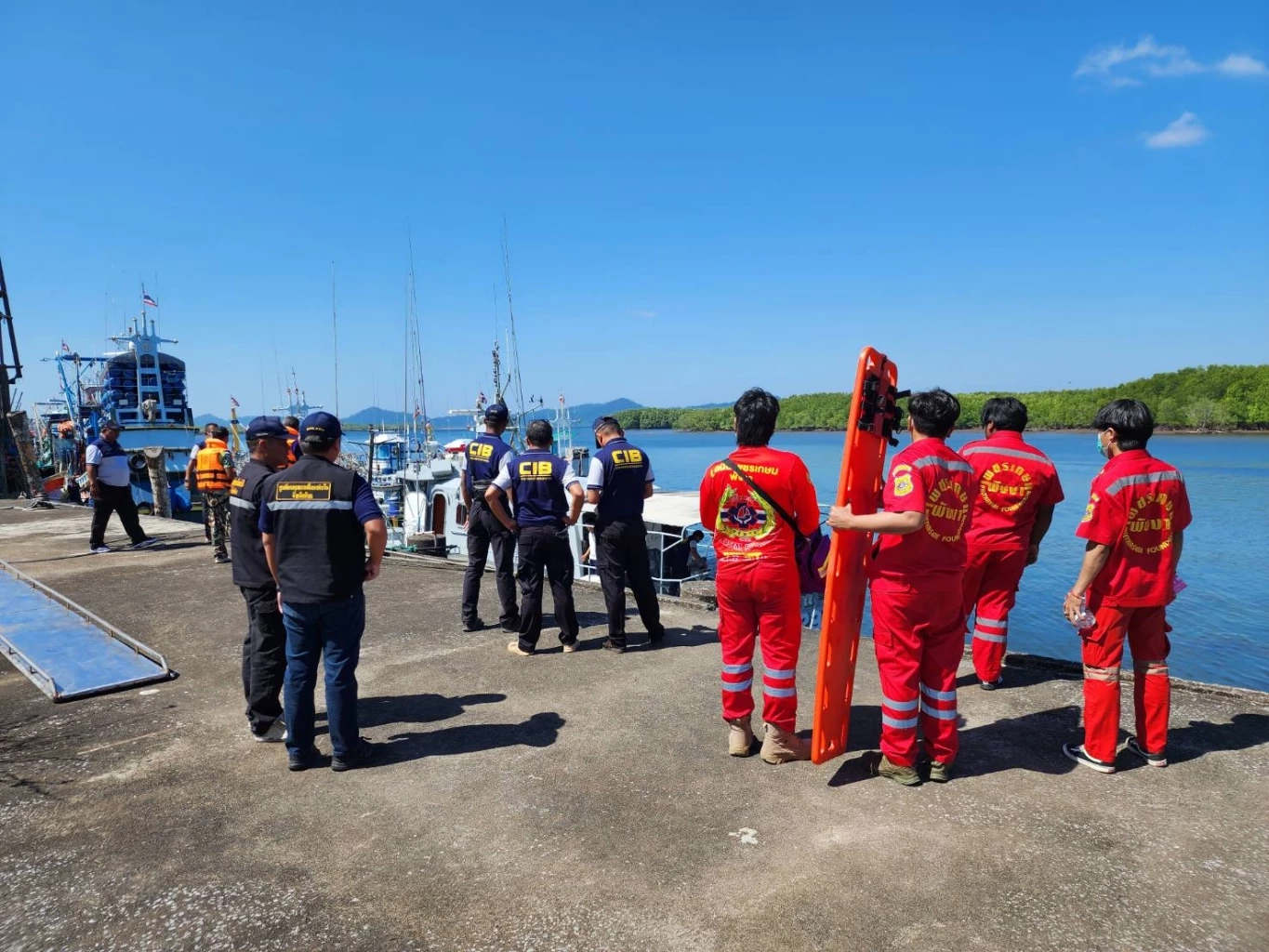 เร่งค้นหานักท่องเที่ยวอังกฤษ-กุ๊กชาวไทย สูญหายจากเหตุเรือทัวร์ดำน้ำล่ม