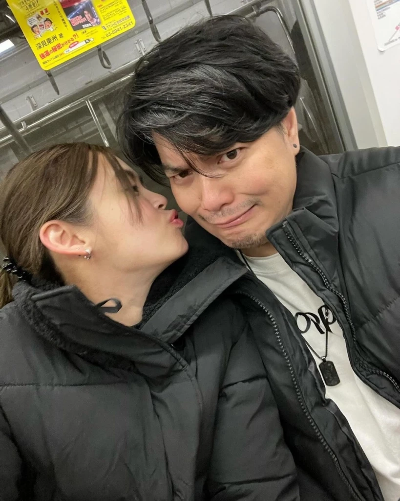 สละโสดแล้ว “เป๊กซ์ วง Zeal” คุกเข่าขอแฟนแต่งงาน กลางเวทีคอนเสิร์ตที่ญี่ปุ่น