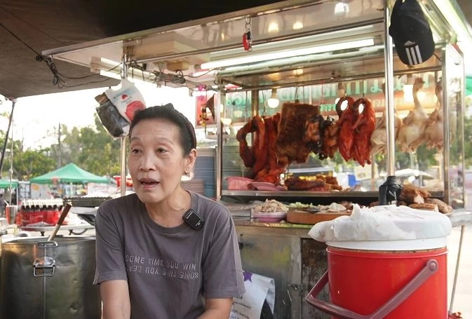 "ข้าวหมูแดงนครปฐม" มรดกภูมิปัญญา แม่ค้าพร้อมห่อ แล้วนักชิมพร้อมยัง?