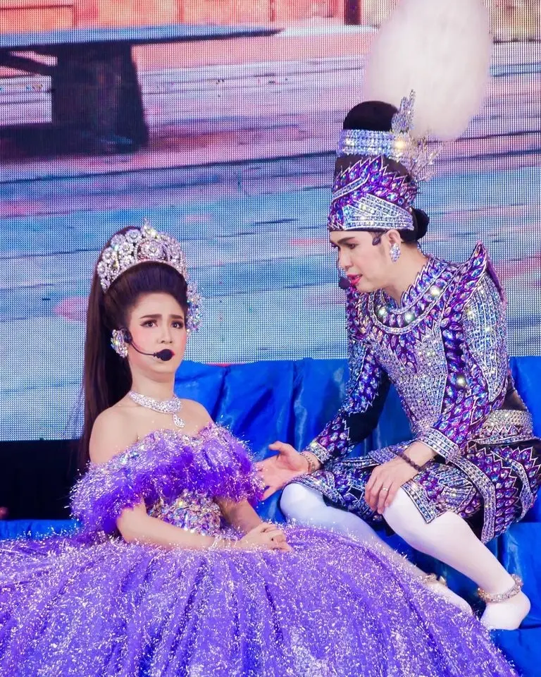 น้ำตาคลอ"กุ้ง สุธิราช" เผยอาการน้องสาวสมองบวม  ยังไม่ฟื้น มีภาวะแทรกซ้อน