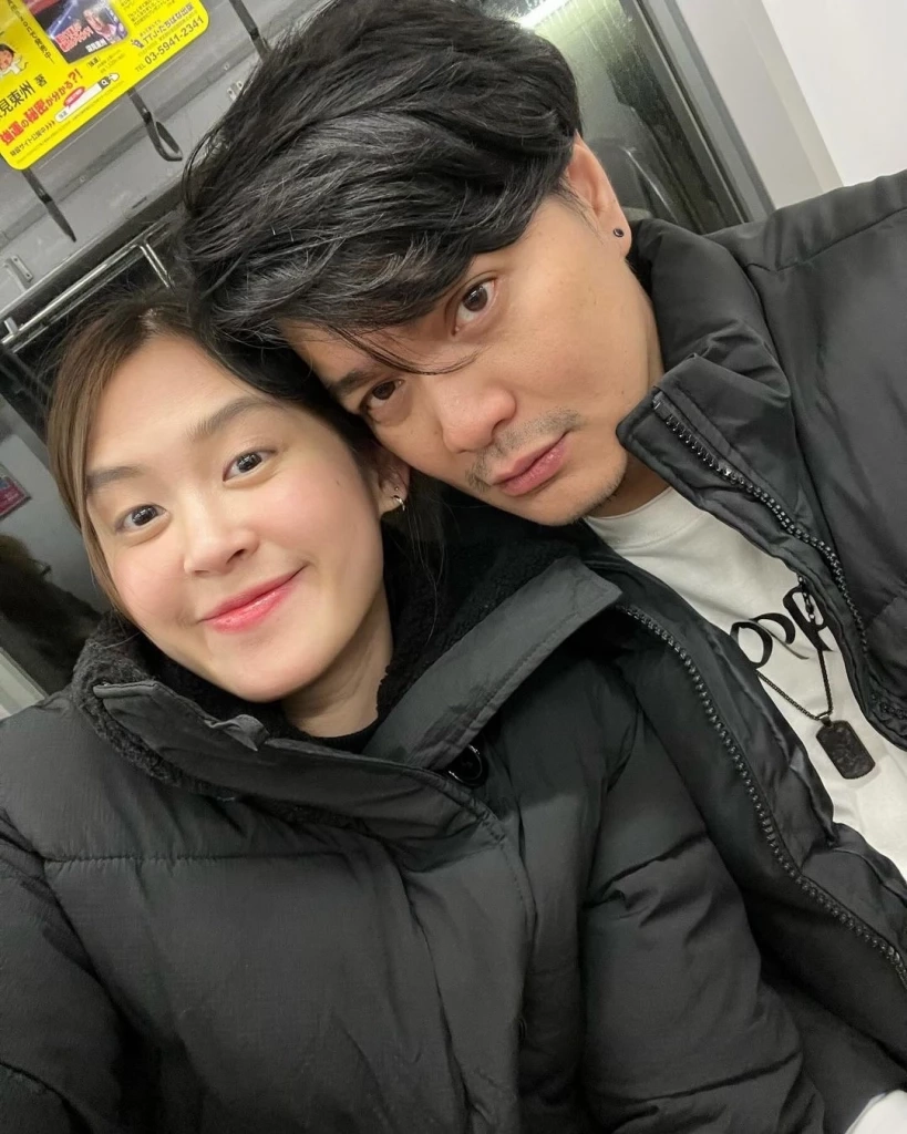 สละโสดแล้ว “เป๊กซ์ วง Zeal” คุกเข่าขอแฟนแต่งงาน กลางเวทีคอนเสิร์ตที่ญี่ปุ่น