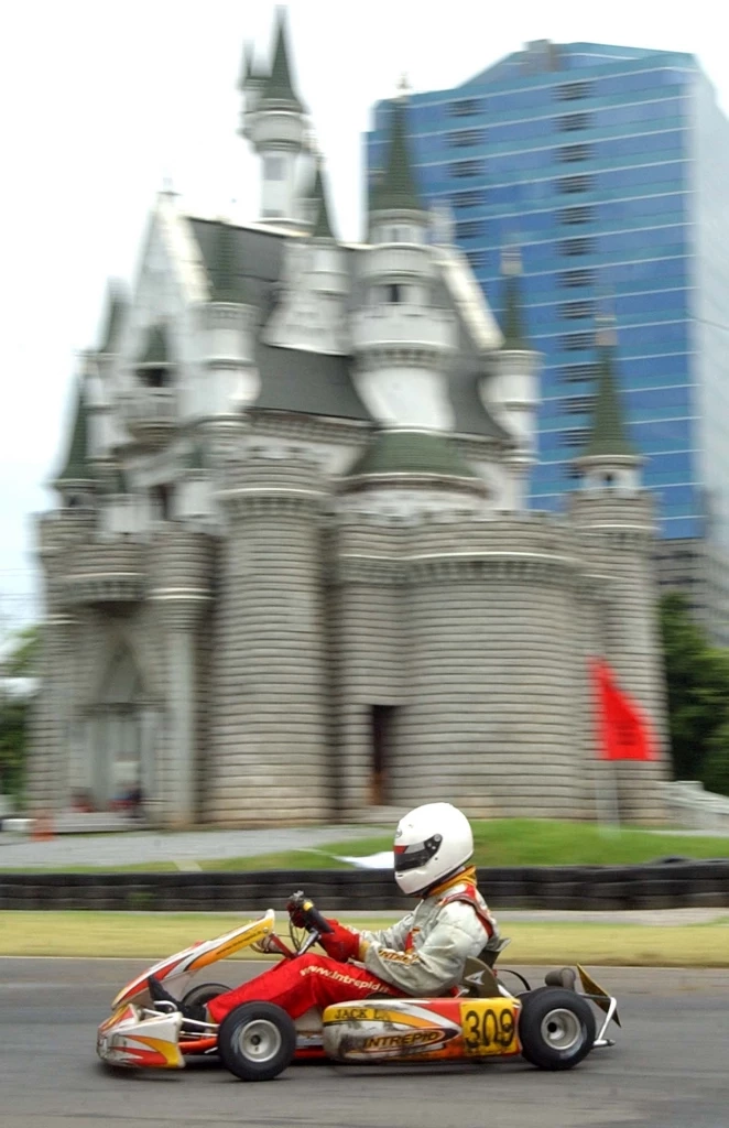 "แดนเนรมิต" สวนสนุกในตำนานของ เด็ก-หนุ่มสาว ยุค 90 กับเรื่องราว วันนี้ในอดีต