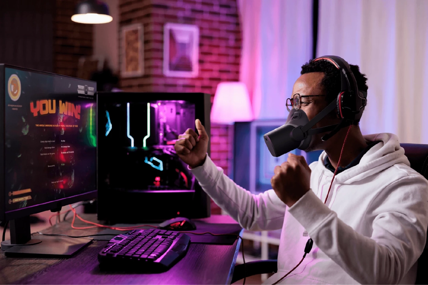 แก้ปัญหาคุยเสียงดัง ด้วย "ไมโครโฟนครอบปาก" รุ่นใหม่ล่าสุด