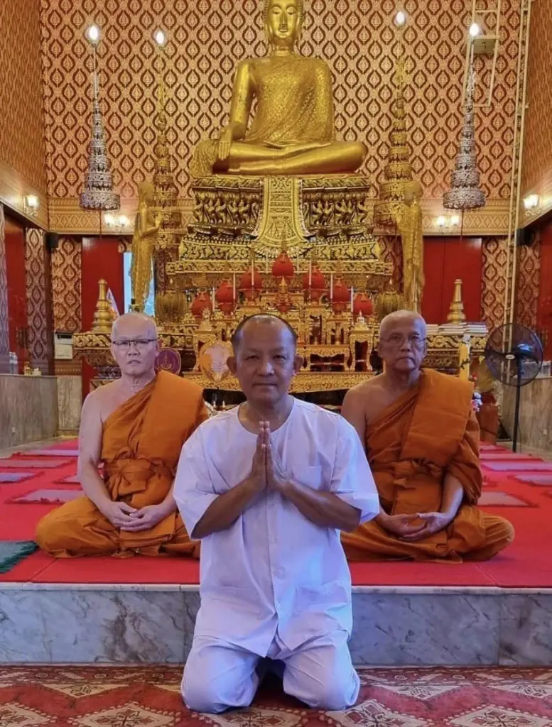 ศรีสุวรรณ สึกแล้ว สวมหน้ากากยักษ์ ตรวจสอบ นักโทษเทวดา ข้าราชการ นักการเมือง