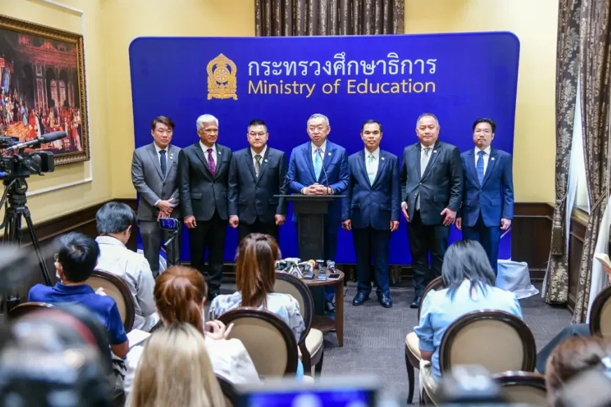 มติ ครม. ใหญ่ที่สุด! รมว.ศึกษาฯ ย้ำ ครูเลิกอยู่เวรได้ทันที ไม่ผิดวินัย