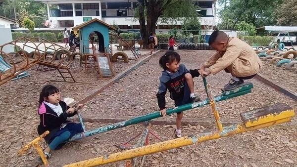 รู้ไหมแต่ละ รร. ต้องมีครูกี่คน? หลังมีดรามาครูคนเดียวสอนทุกชั้นจนงง