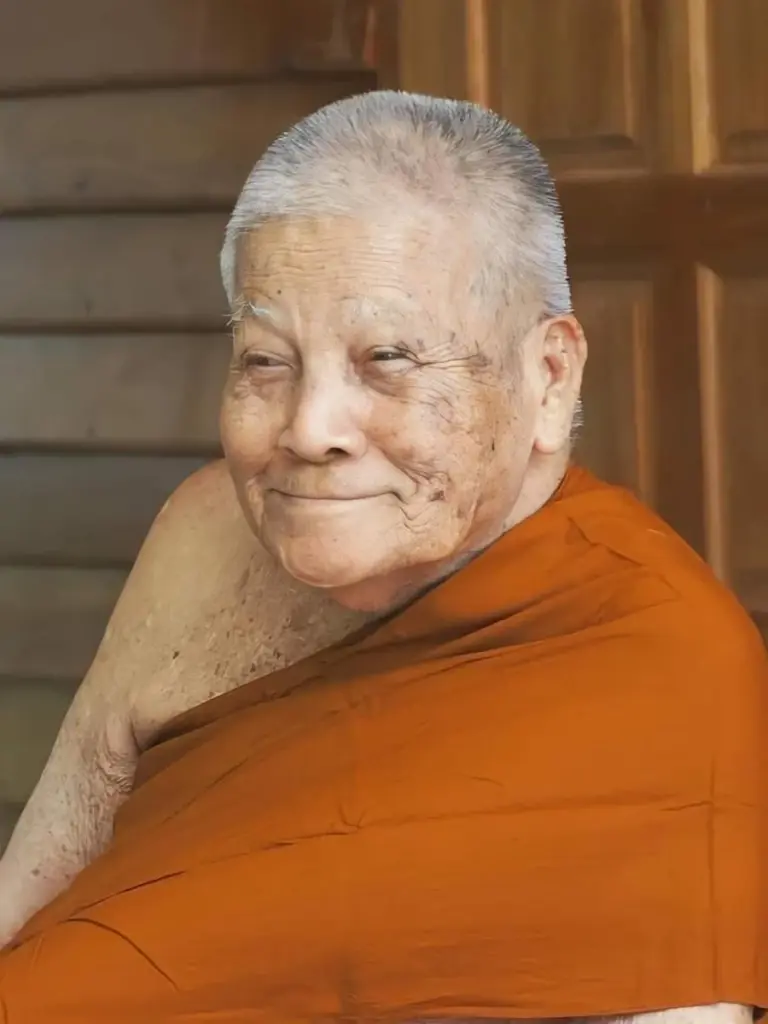 มูลนิธิทนายกองทัพธรรม ขอเจ้าคณะภาค 10 ตรวจการจัดการทรัพย์สิน "หลวงปู่แสง"
