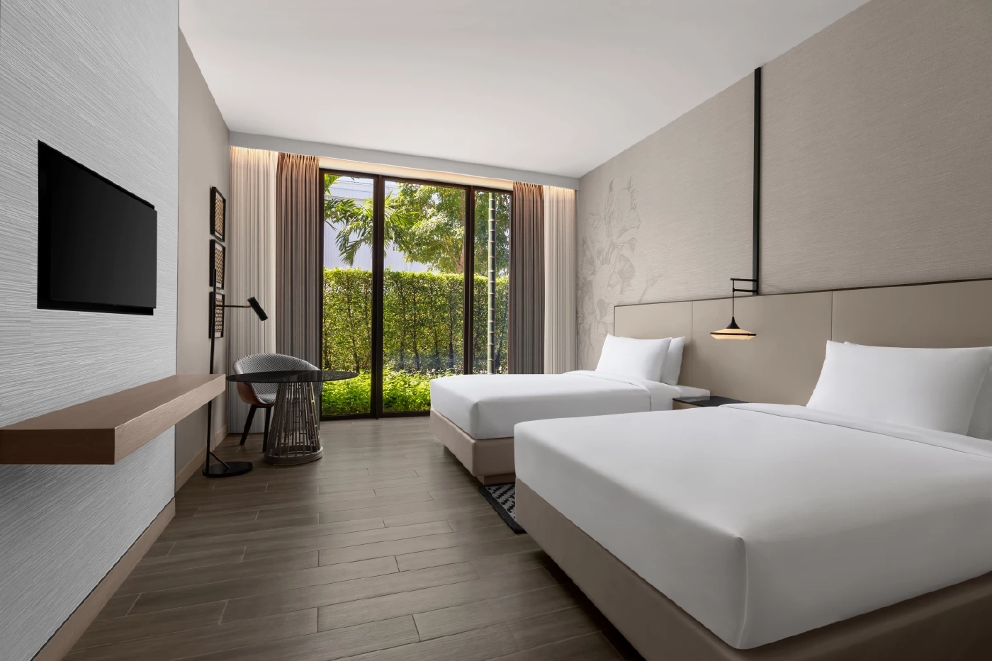 พาไปเช็คอิน "โรงแรม" แลนด์มาร์คแห่งใหม่โซนลาดกระบัง