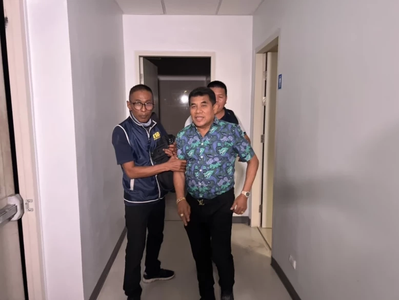 ย้อนไทม์ไลน์ คดี "พี่ศรีเงินติดรั้ว" เกิดอะไรขึ้น ใครทำอะไร แล้วยังไงต่อ