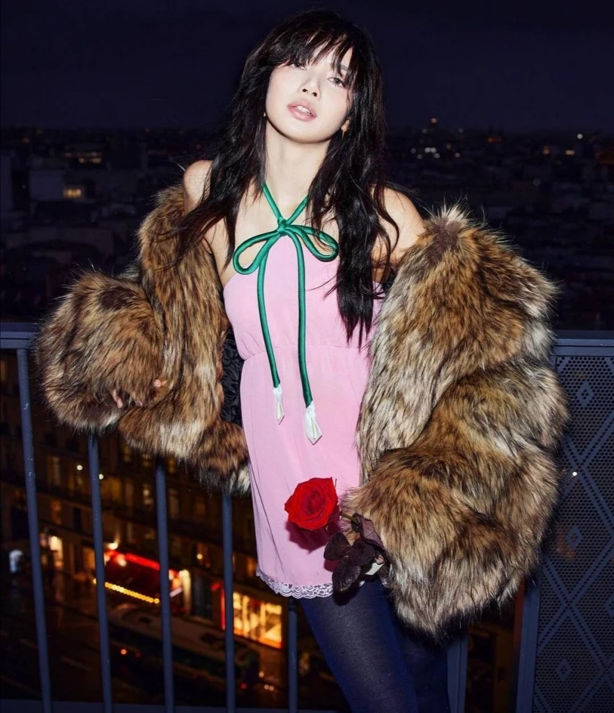 ลิซ่า BLACKPINK โชว์สเต็ปฉายเดี่ยว ใน Le Gala des Pièces Jaunes 2024