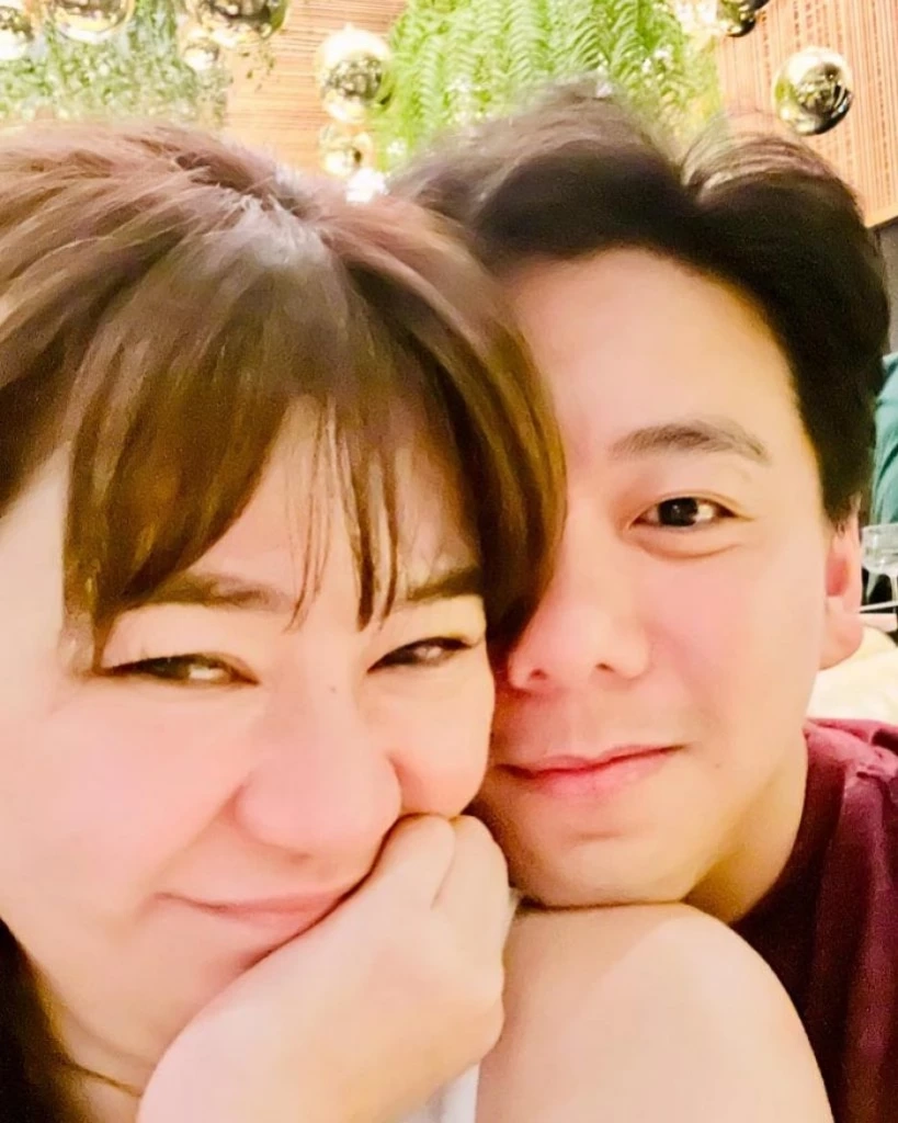 โดนแซวสนั่น! แฟนเด็ก "โอ๋ ภัคจีรา" โชว์ภาพจดทะเบียนหวานฉ่ำสร้างอนาคต