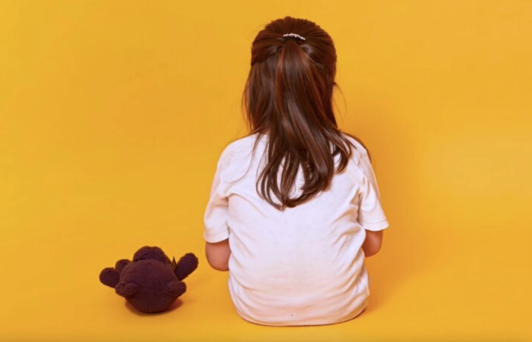 สังเกตปัญหาสุขภาพจิตเด็กแต่ละช่วงวัย และปฏิกิริยาที่เข้าข่ายต้องระวัง!