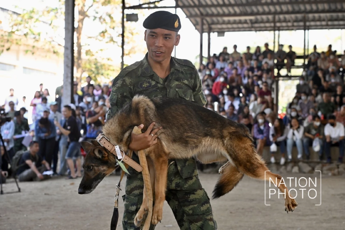 เผยภาพ "น้องลีแอน" สุนัขทหาร ประมูลสูงสุด 9.5 หมื่น เจ้าของใหม่ เผย ตั้งใจเลี้ยงเหมือนลูก