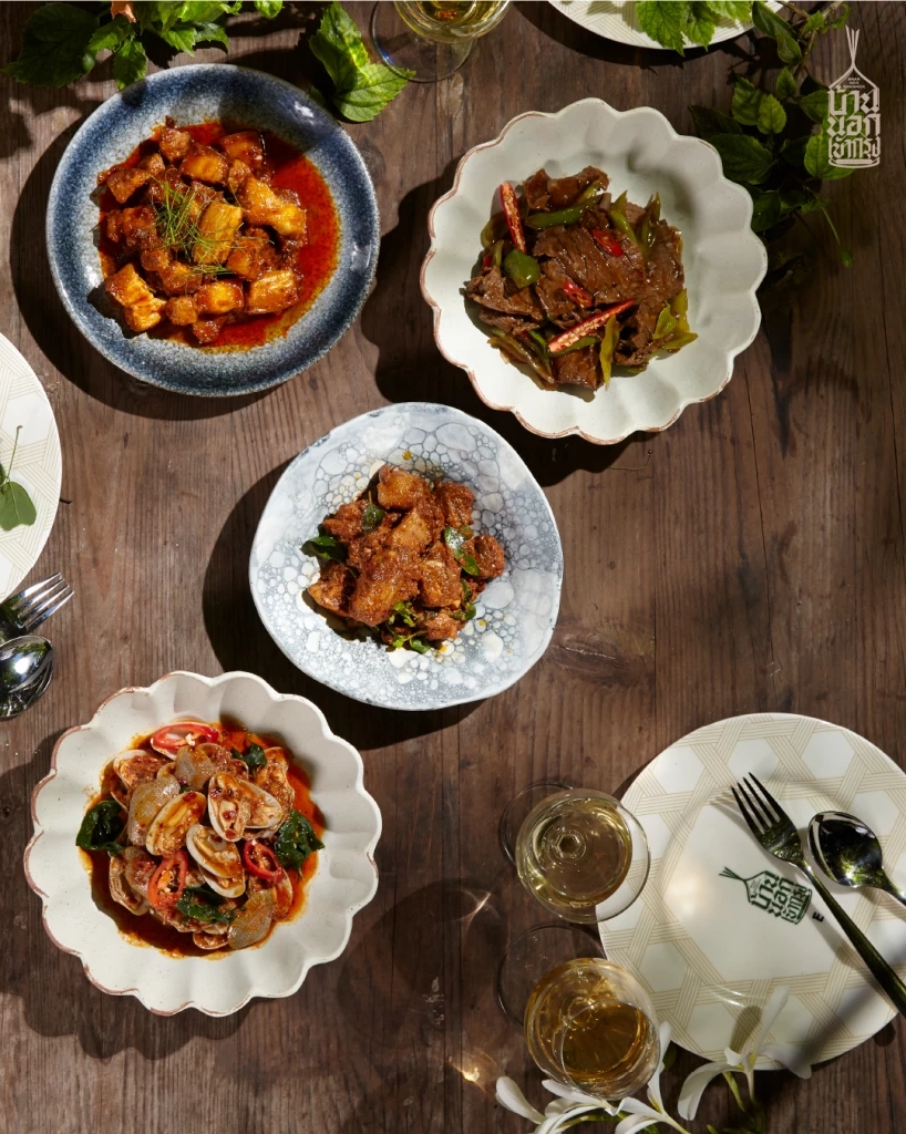 "บ้านนอกเข้ากรุง" ร้านอาหารจากรสมือแม่ส่งต่อความอร่อยต้นตำรับเมืองโคราช