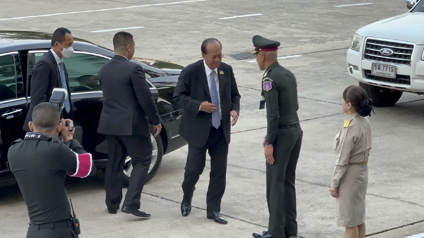 พล.อ.อนุพงษ์