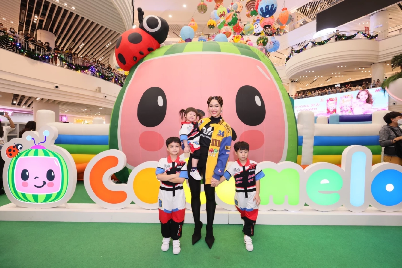 วันเด็กนี้ไปสนุกกับเครื่องเล่นเป่าลมสุดมันส์ที่ The Mall Lifestore