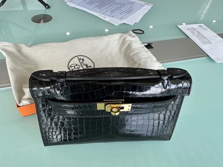 นักท่องเที่ยวจีน ร้องสื่อ ถูกหลอกขายกระเป๋าหรูปลอม