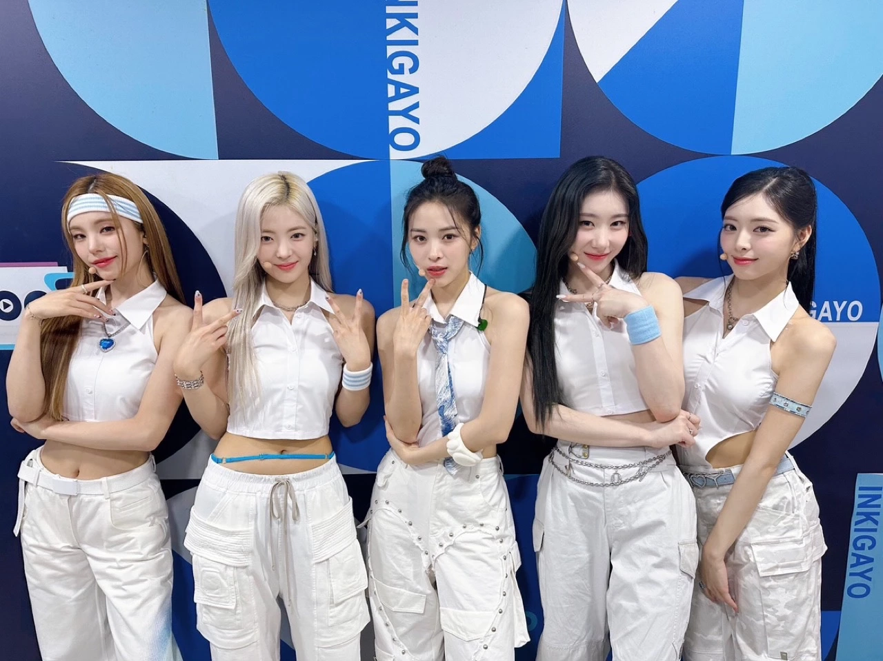 ITZY (อิทจี)