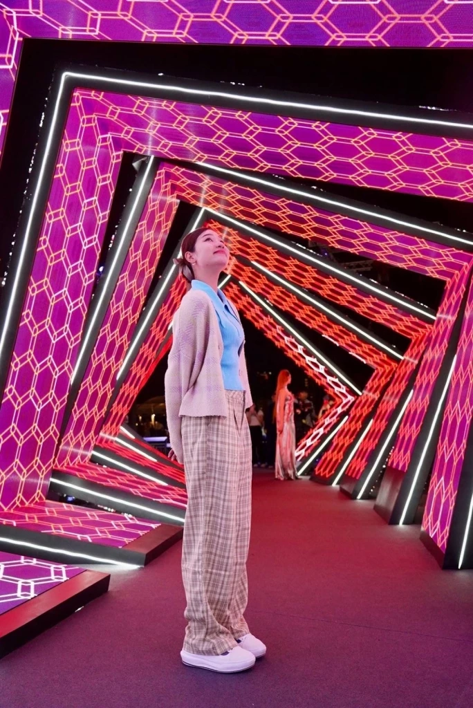 ถ่ายรูปกันให้ฉ่ำ ชมดิจิทัลอินเทอร์แอคทีฟครั้งแรกในโลก The Magic Dragon 2024