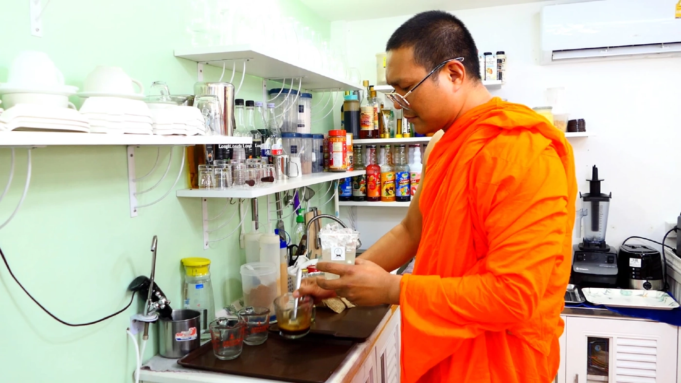  พระมหาพิสุทธิ์ พิสุทธิธมฺโม เจ้าอาวาสวัดบุญทวี