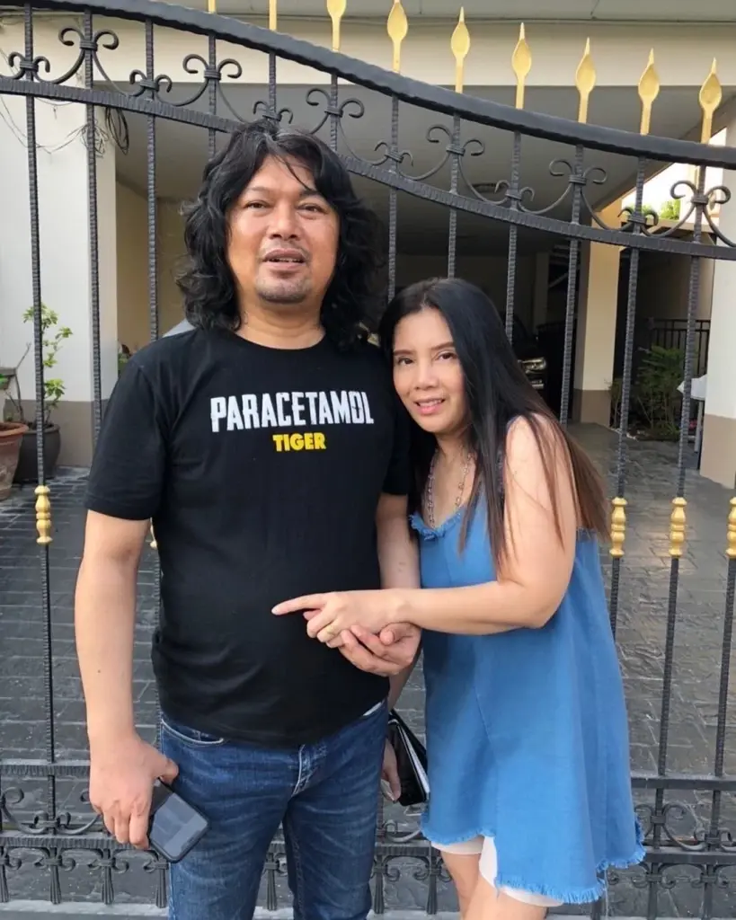 "เสก โลโซ" เตรียมบวชวัดป่า "กานต์" เผยเหตุที่ต้องทำเพราะลั่นวาจาเอาไว้