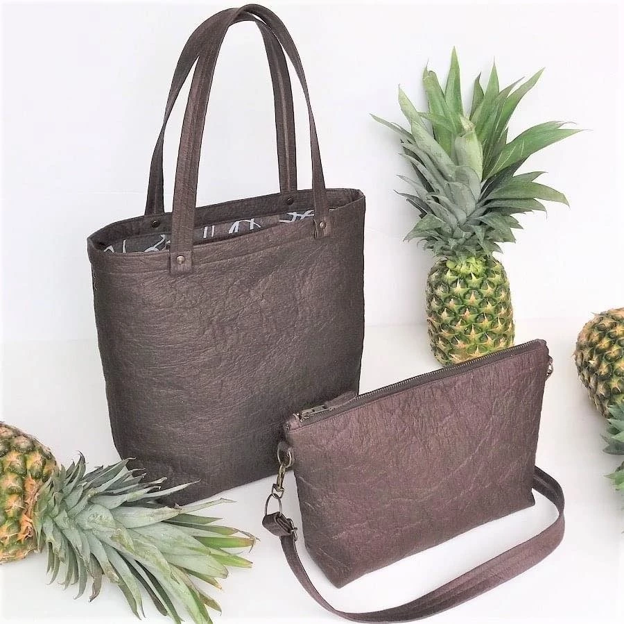 ทำได้ไง? เปลี่ยน 'สับปะรด' ให้เป็น 'กระเป๋าหนัง' แฟชั่นใหม่ที่โลกแฮปปี้