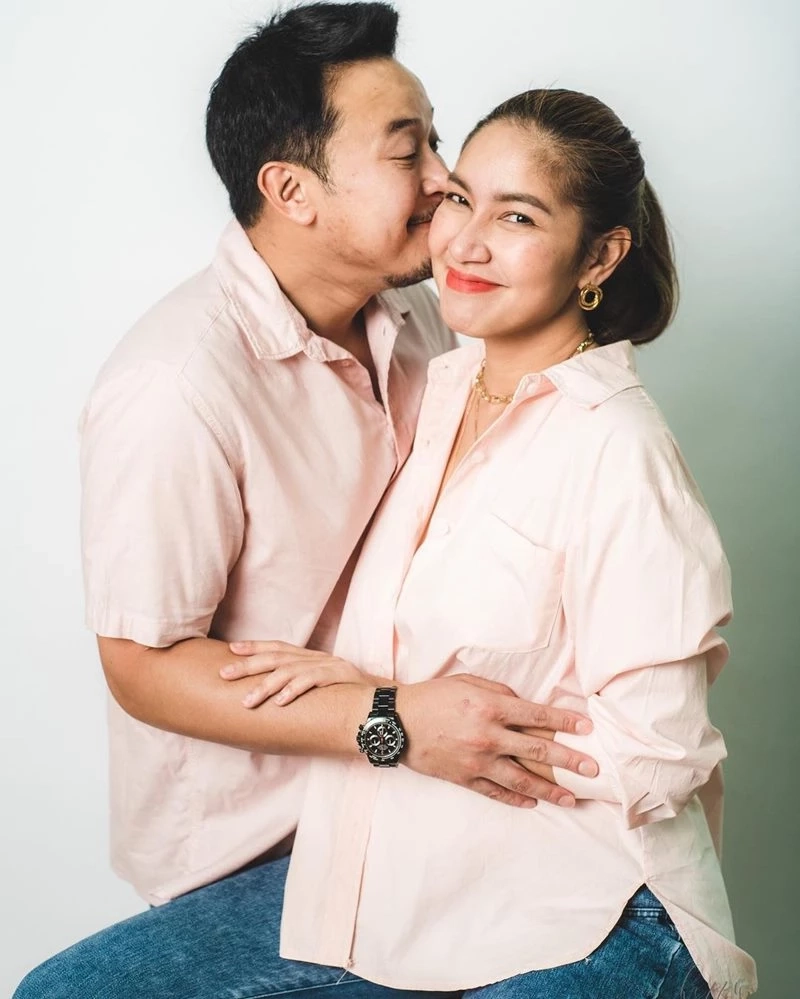 "เบนซ์ พรชิตา" เปิดใจเล่าเคยเกือบแยกทางสามีเพราะเจอปัญหานี้!