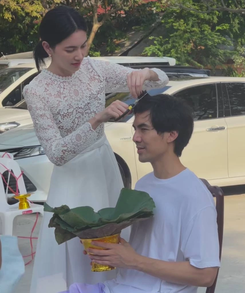 ร่วมอนุโมทนาบุญ เต๋อ ฉันทวิชช์ บวชแล้ว ใหม่ ดาวิกา ถือหมอนตามระเบียบ